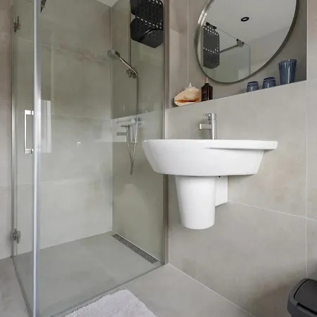 Zuid 5 Op 2 Minuten Lopen Apartman